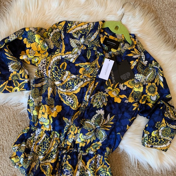 Banana Republic Silk Romper - Picture 4 of 16